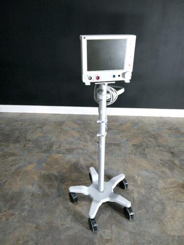 EDWARD LIFESCIENCES VIGILANCE 2 PATIENT MONITOR ON ROLLING STAND