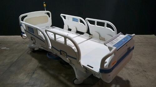 STRYKER SECURE 3005 S3 HOSPITAL BED WITH HEAD & FOOTBOARD (CHAPERONE WITH ZONE CONTROL, BED EXIT, SCALE) (IBED AWARENESS)