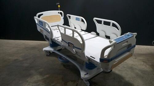 STRYKER SECURE 3002 S3 HOSPITAL BED WITH HEAD & FOOTBOARD (CHAPERONE WITH ZONE CONTROL, BED EXIT, SCALE) (IBED AWARENESS)