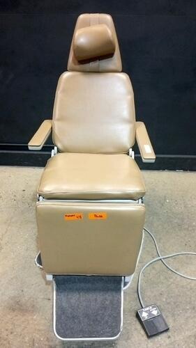 MIDMARK 418 POWER EXAM CHAIR