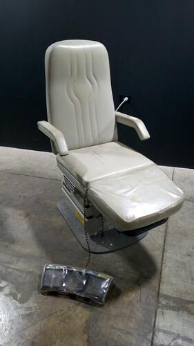 MIDMARK PODIATRY 417 POWER EXAM CHAIR