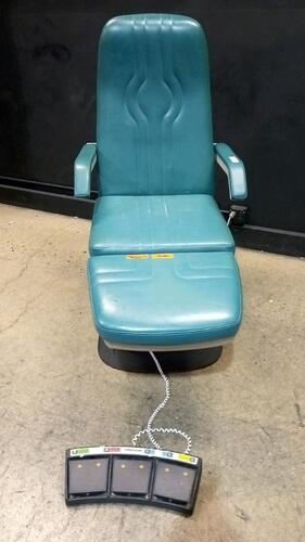 MIDMARK PODIATRY 417 POWER EXAM CHAIR