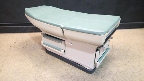 MIDMARK 405 POWER EXAM TABLE