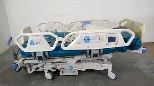 HILL-ROM P1900 TOTALCARE HOSPITAL BED