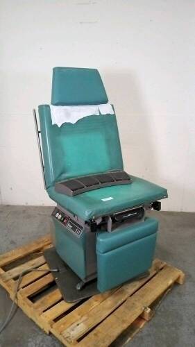 RITTER 111 POWER EXAM CHAIR WITH FOOT CONTROL