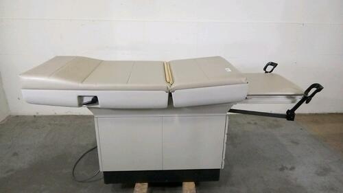 MIDMARK 404 EXAM TABLE