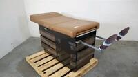 MIDMARK 104 EXAM TABLE