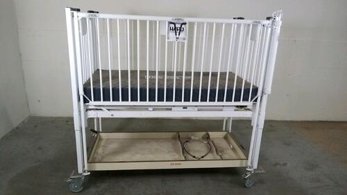 HARD INFANT CRIB