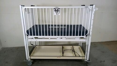 HARD INFANT CRIB