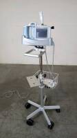 SONOSITE ILOOK PORTABLE ULTRASOUND SYSTEM WITH 1 PROBE ON ILOOK STAND