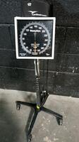 SPHYGMOMANOMETER ON ROLLING STAND