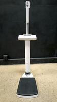 SECA DIGITAL PATIENT SCALE