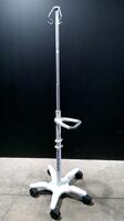 IV POLE
