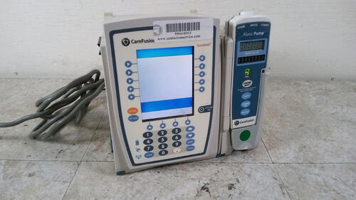 CAREFUSION ALARIS PC GUARDRAILS 8015 INFUSION PUMP WITH ALARIS 8100 PUMP MODULE