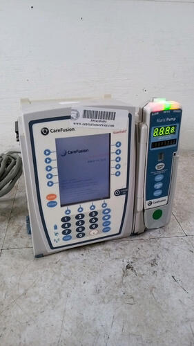 CAREFUSION ALARIS PC GUARDRAILS 8015 INFUSION PUMP WITH ALARIS 8100 PUMP MODULE