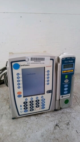 CAREFUSION ALARIS PC GUARDRAILS 8015 INFUSION PUMP WITH ALARIS 8100 PUMP MODULE