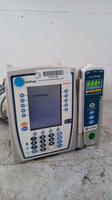 CAREFUSION ALARIS PC GUARDRAILS 8015 INFUSION PUMP WITH ALARIS 8100 PUMP MODULE