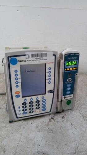 CAREFUSION ALARIS PC GUARDRAILS 8015 INFUSION PUMP WITH ALARIS 8100 PUMP MODULE