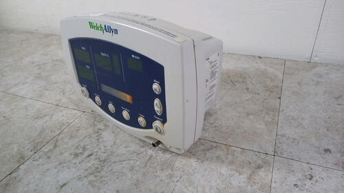 WELCH ALLYN 53NOO VITAL SIGNS MONITOR