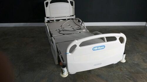 HILL-ROM ADVANTA 2 HOSPITAL BED