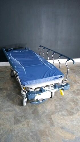 STRYKER 1015 STRETCHER WITH SCALE