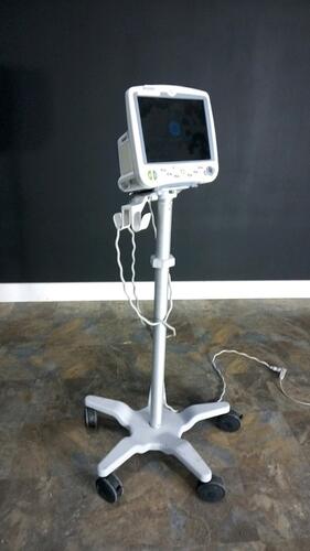 GE DASH 5000 PATIENT MONITOR ON ROLLING STAND