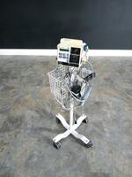 ALARIS/IVAC 4410 VITAL SIGN MONITOR ON ROLLING STAND