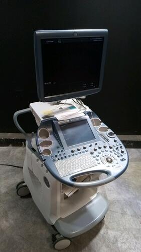 GE VOLUSON E8 ULTRASOUND MACHINE (SERIAL# D10454) (DOM: 7/2009)