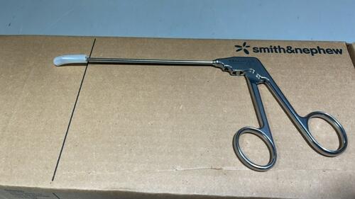 SMITH & NEPHEW ACUFEX 010815 LOOP HANDLE ROTARY SCISSORS (MENISCUS)