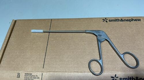 SMITH & NEPHEW ACUFEX 012036 LOOP HANDLE STRAIGHT SCISSOR PUNCHES