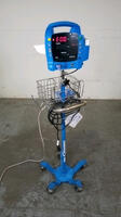 GE DINAMAP PROCARE AUSCULTATORY DPC420NR VITAL SIGNS MONITOR WITH SPO2 CABLE ON ROLLING STAND