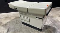 MIDMARK 404 EXAM TABLE