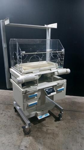 OHMEDA CARE PLUS ACCESS INFANT INCUBATOR