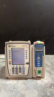 ALARIS PC 8015 SERIES INFUSION PUMP WITH ALARIS PUMP 8100 SERIES MODULE