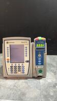 ALARIS PC 8015 SERIES INFUSION PUMP WITH ALARIS PUMP 8100 SERIES MODULE