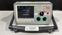 ZOLL E-SERIES BIPHASIC DEFIB WITH PACING, 12 LEAD ECG, CO2, SPO2, NIBP, ANALYZE, BATTERY