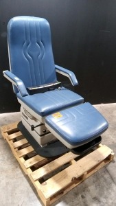 MIDMARK PODIATRY 417 POWER EXAM CHAIR