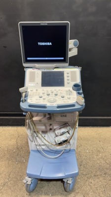 TOSHIBA XARIO XG ULTRASOUND MACHINE WITH 2 PROBES (PVT-805AT, PVT-375BT) (SERIAL# 99J1124540) (DOM: 2/2011)