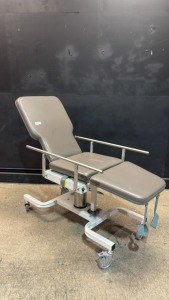 BIODEX 056-605 DELUXE ULTRASOUND TABLE