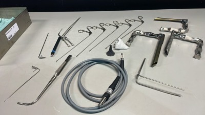 LARYNGOSCOPY INSTRUMENTATION TRAY