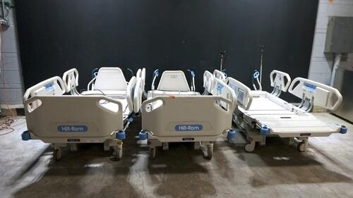 LOT OF HILL-ROM TOTAL CARE SPORT 2 HOSPITAL BEDS