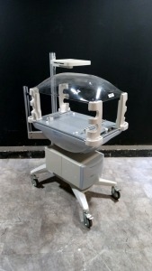 NATUS NATALCARE INFANT INCUBATOR