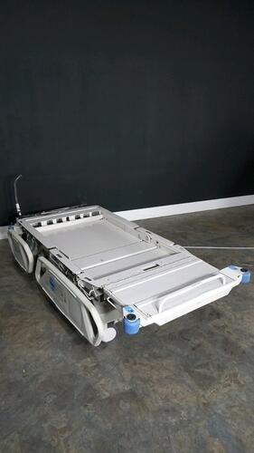 HILL-ROM TOTAL CARE SPORT 2 HOSPITAL BED