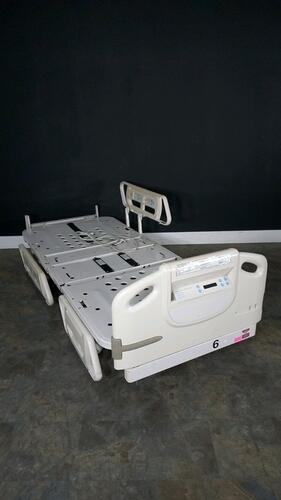 HILL-ROM P1600 ADVANTA HOSPITAL BED