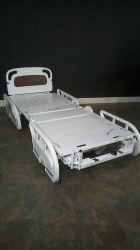 STRYKER 3002 S3 HOSPITAL BED