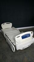STRYKER FL28C HOSPITAL BED