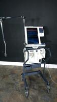 NELLCOR PURITAN BENNET 840 VENTILATOR