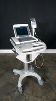 GE MAC 5500 HD ECG/EKG MACHINE WITH ACQUISITION MODULE ON CART