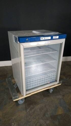 GLOBAL INDUSTRIAL 2453701 PHARAMACEUTICAL REFRIFERATOR