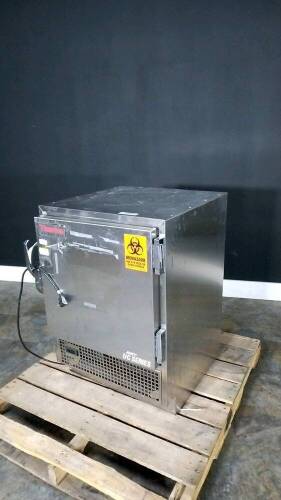 THERMO SCIENTIFIC UC SERIES LAB INCUBATOR